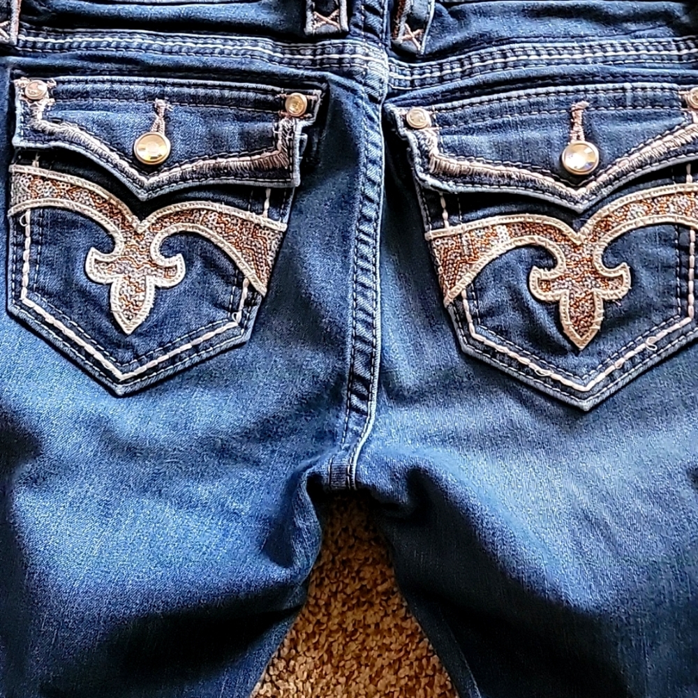 Rock Revival size 27